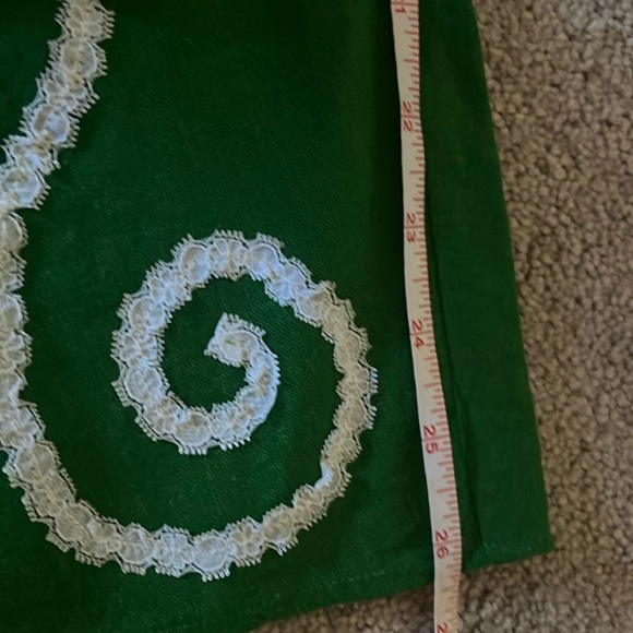 Designer Anna Sui Green skirt lace swirls - Picture 7 of 7